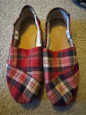 Toms Women’s Holiday Plaid Shoes